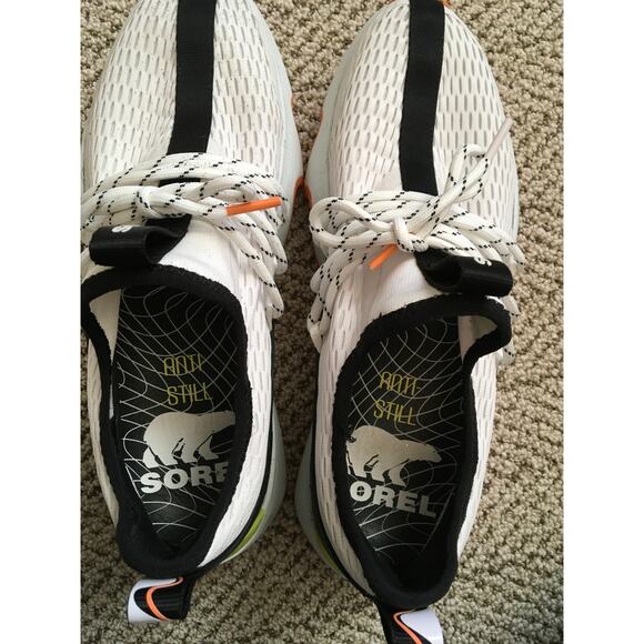 Nearly New Sorel Kinetic Impact II Lace Sneaker - Women's 8.5 - Picture 6 of 12